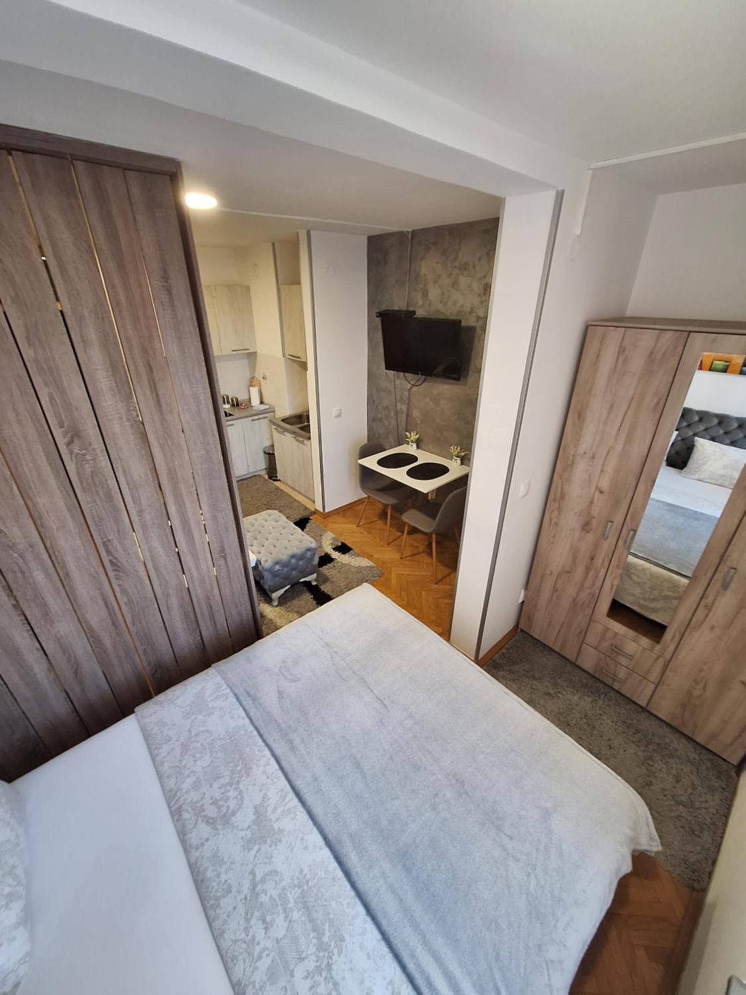 Dado Apartman Apartment คราลเยโว ภายนอก รูปภาพ